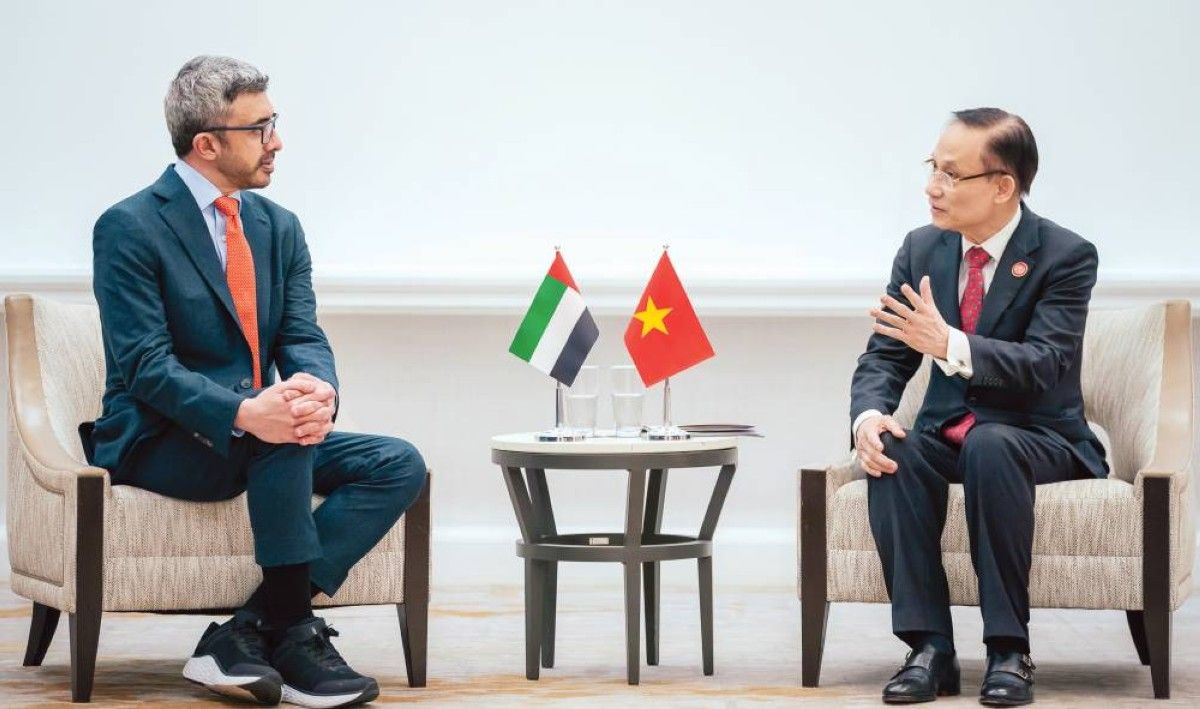 عبدالله بن زايد: نهج الإمارات مد جسور التعاون لتحقيق الازدهار في العالم