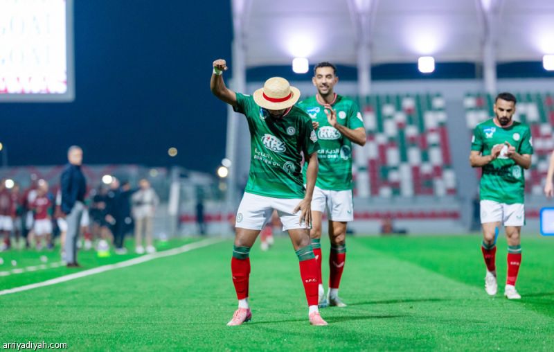 احتفالا بالهدف.. الغنام يجسد شخصية «وان بيس»