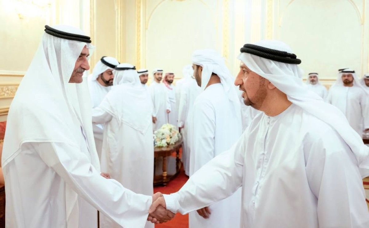 حاكما عجمان والفجيرة يواصلان استقبال المهنئين بالشهر الفضيل