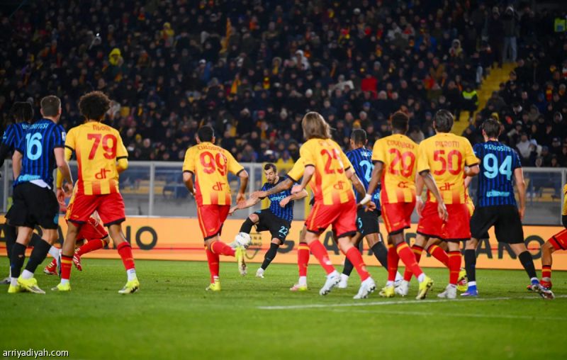 إنتر يعزز الصدارة بثنائية ليتشي