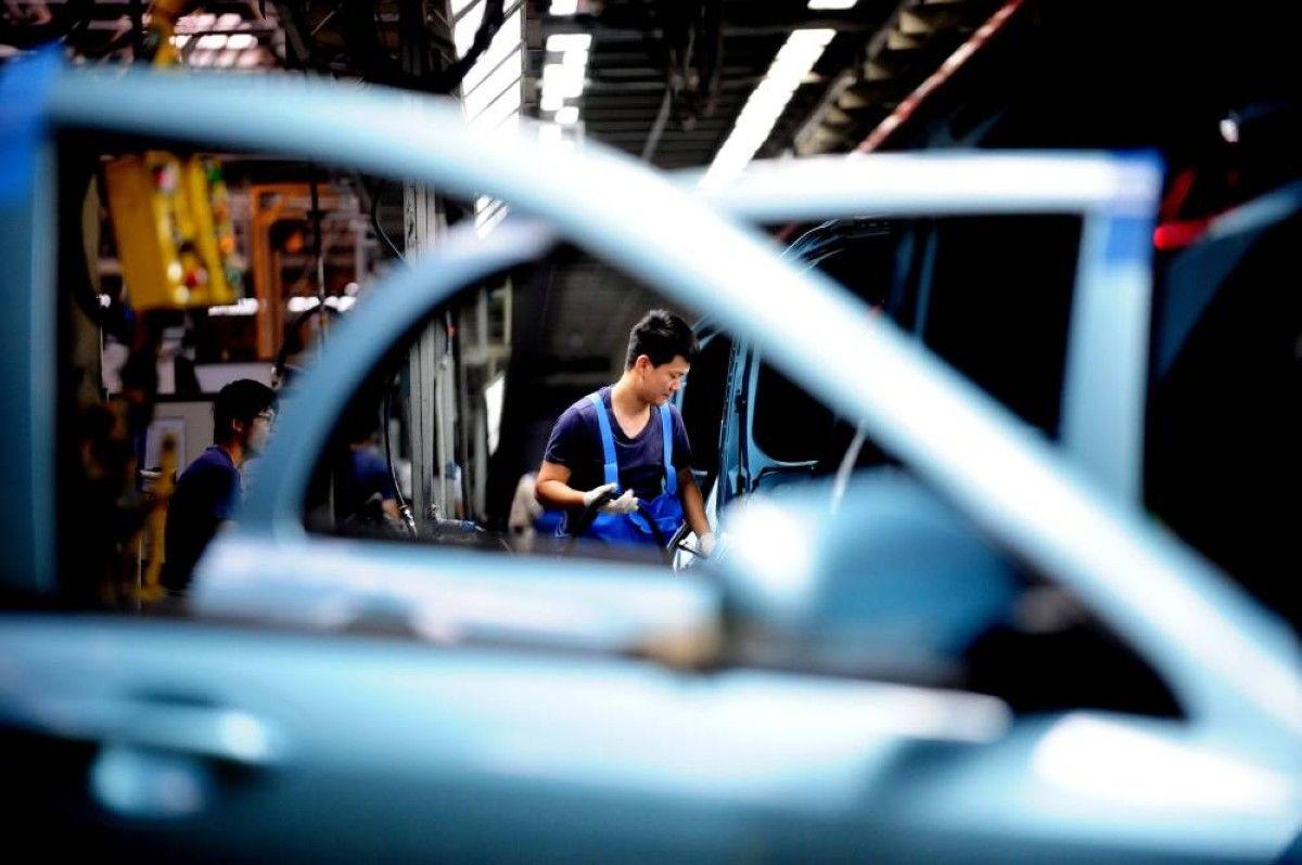 السيارات الصينية تنتشر في أوروبا.. و«الشارع» يميل لاقتنائها