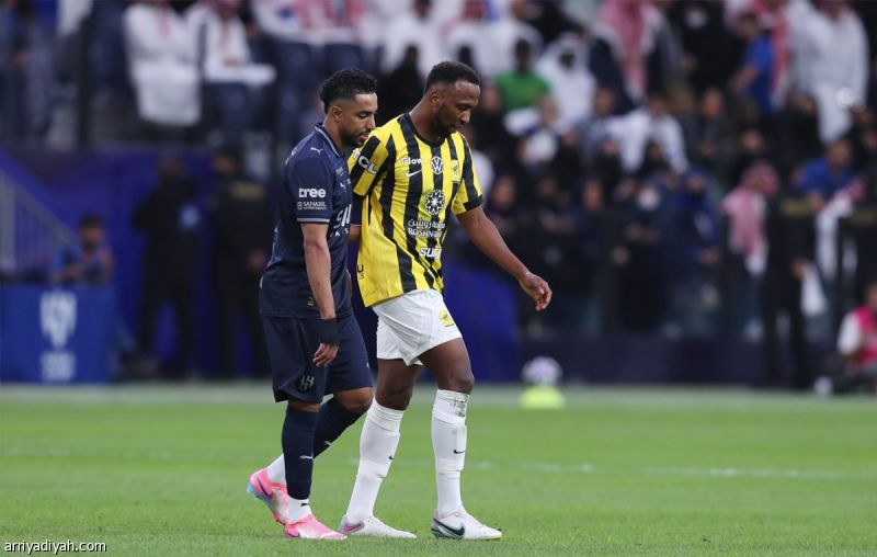 كادش يرى الحمراء الأولى بعد 296 مباراة