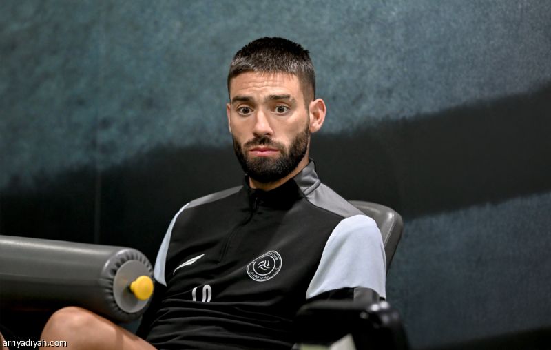 الرياض يهدد 4 شبابيين قبل الهلال