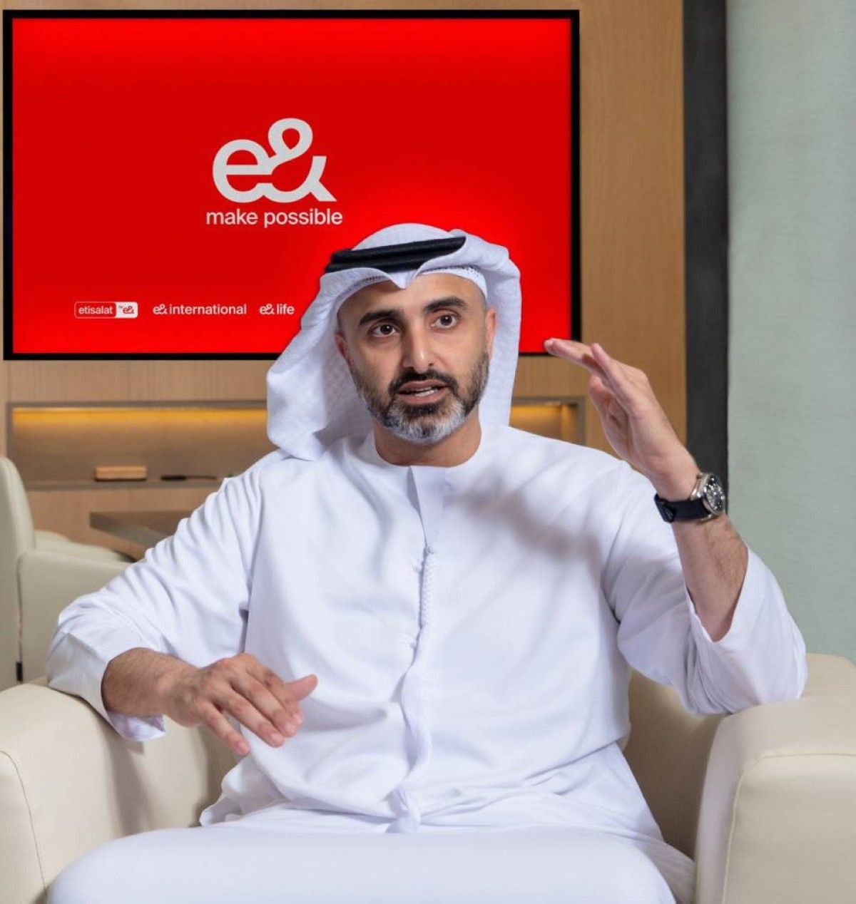 «إي آند»: مسعود شريف رئيساً تنفيذياً.. وتوزيع 90 فلساً أرباحاً للسهم الواحد