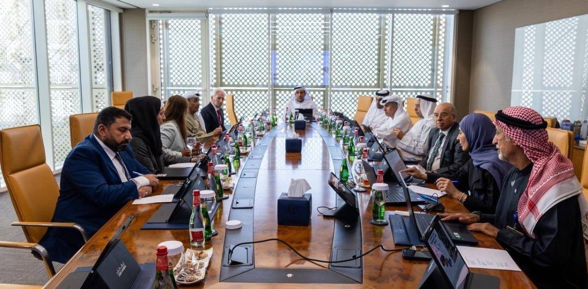 جامعة دبي تستعرض البرامج الأكاديمية الجديدة