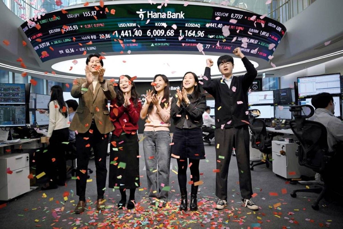 الأسواق العالمية ترتفع مع تفاؤل بالذكاء الاصطناعي