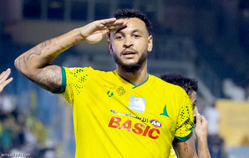 أمام الاتحاد.. الخليج يفقد خدمات كينج وشينكفيلد