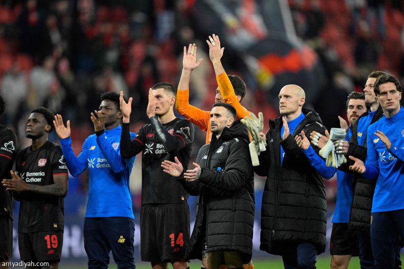 على حساب أولمبياكوس.. ليفركوزن يقطع تذكرة الـ 16