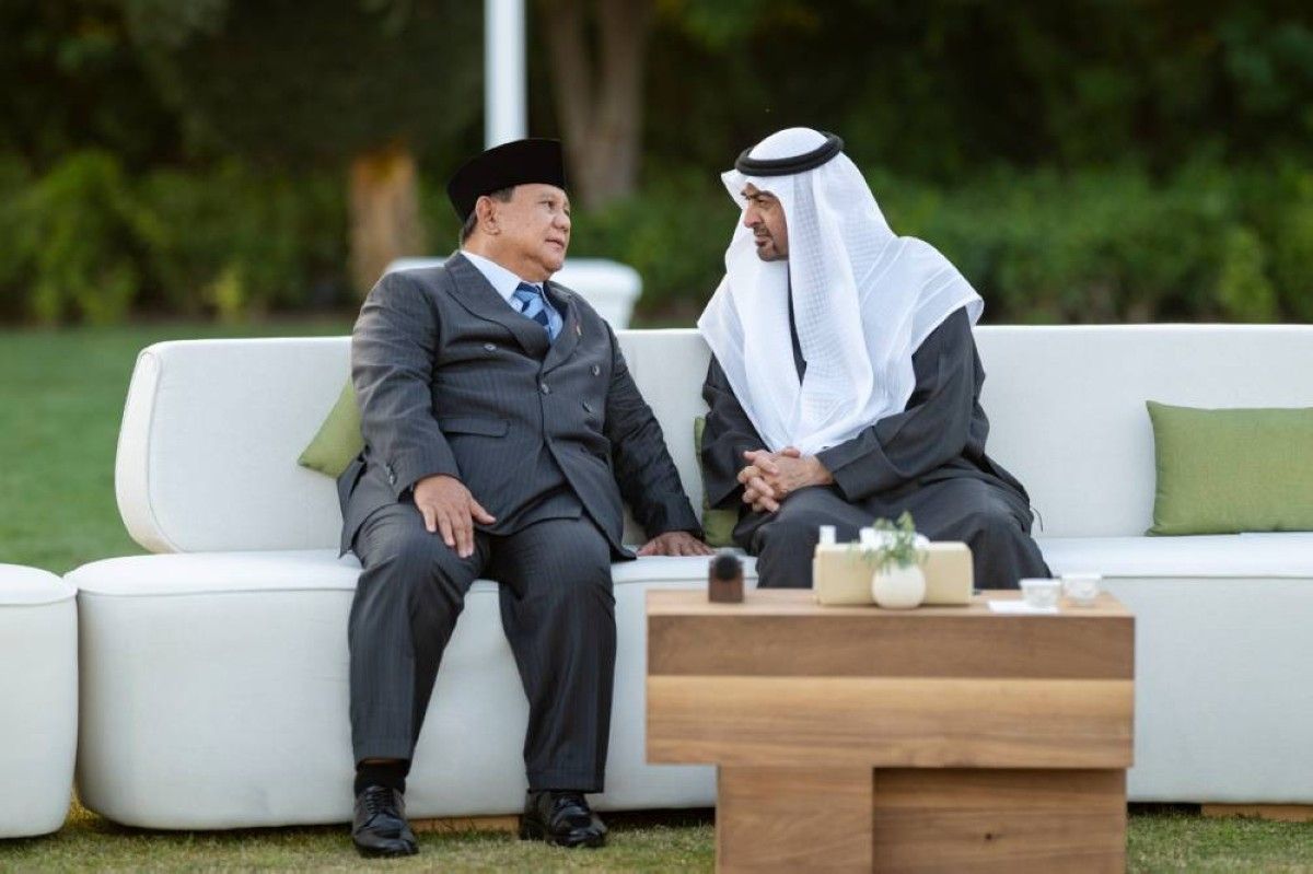 رئيس الدولة والرئيس الإندونيسي يبحثان تعزيز التعاون في إطار الشراكة الاقتصادية الشاملة بين البلدين