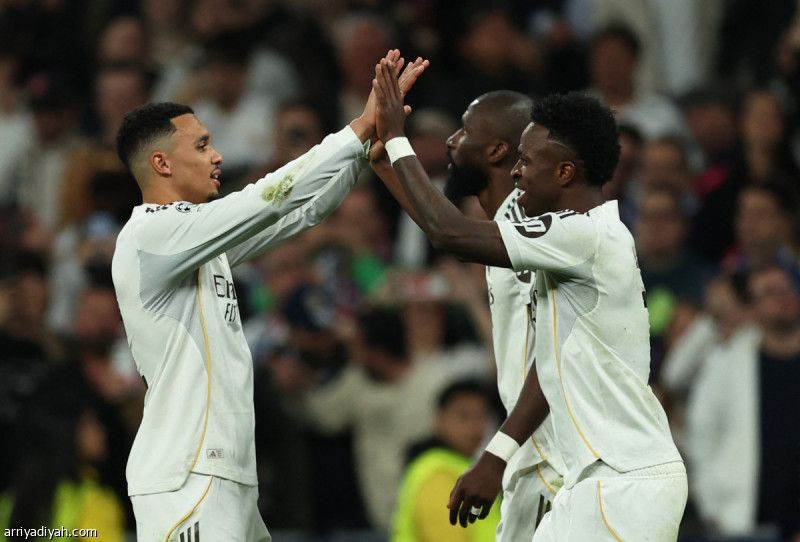 الريال يجدد التفوق أمام بنفيكا