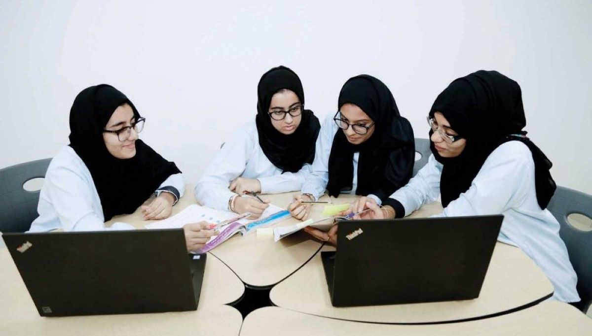 مدارس: غياب الحاسوب مخالفة