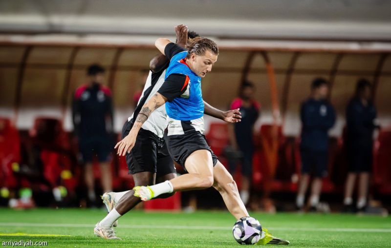 دون غيابات.. القادسية يواجه التعاون