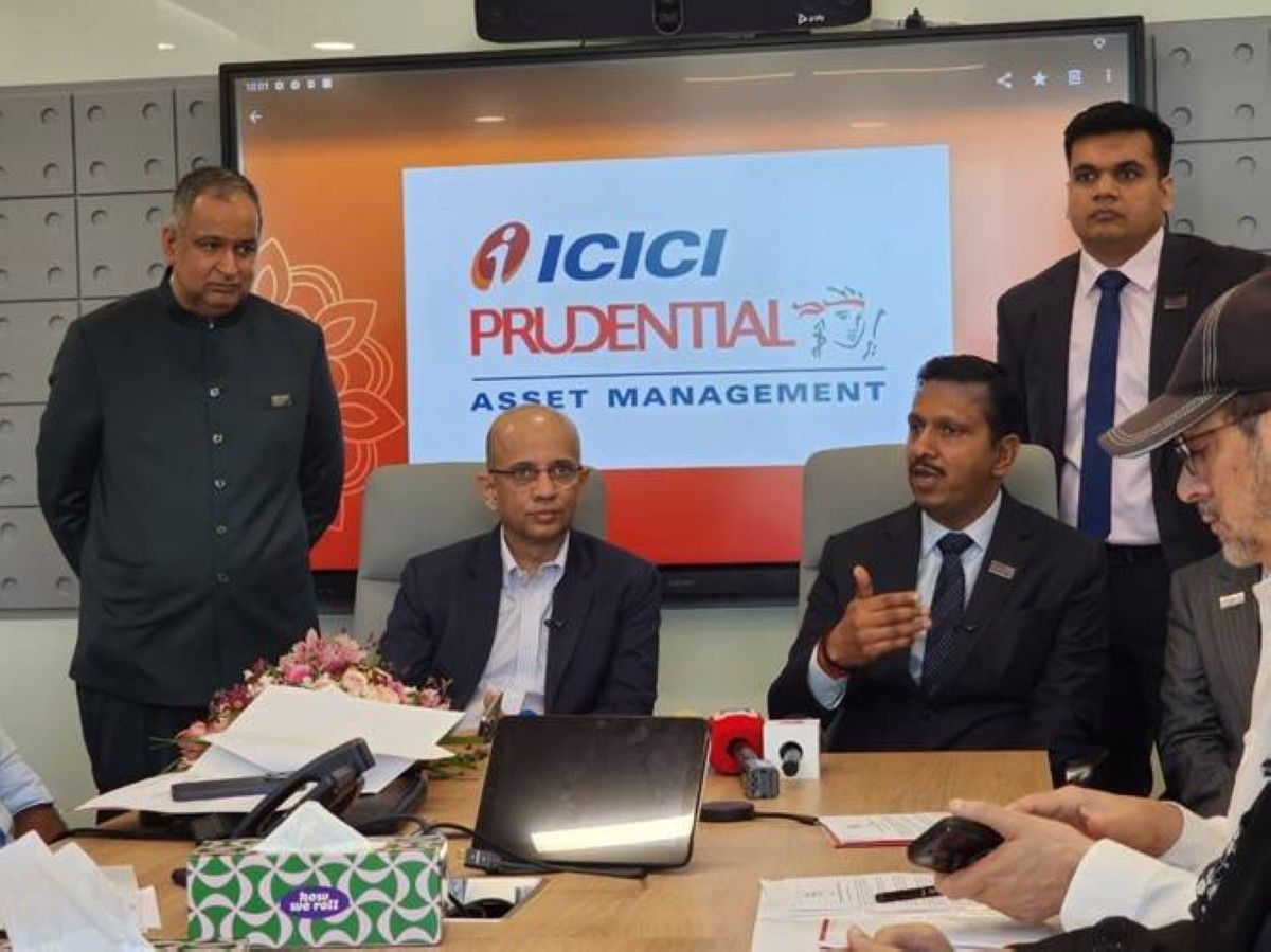 شركة تدير أصولاً بـ130 مليار دولار تفتتح مقراً في دبي