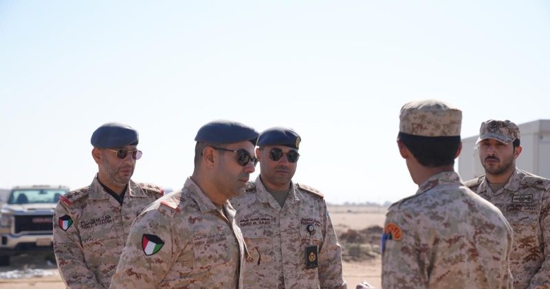 نائب رئيس الأركان تفقد مواقع الجيش شمال البلاد