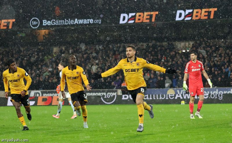 تفادى الرقم الاسوأ.. وولفرهامبتون يفاجئ فيلا بثنائية