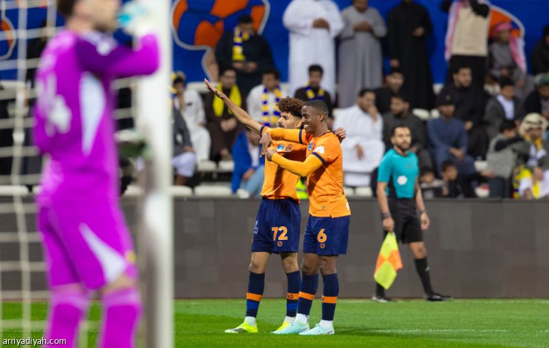 العمري يضرب النصر بـ«العكسي» الثالث