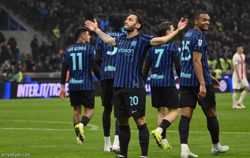 إنتر يتجاوز الخيبة.. ويوسع الفارق