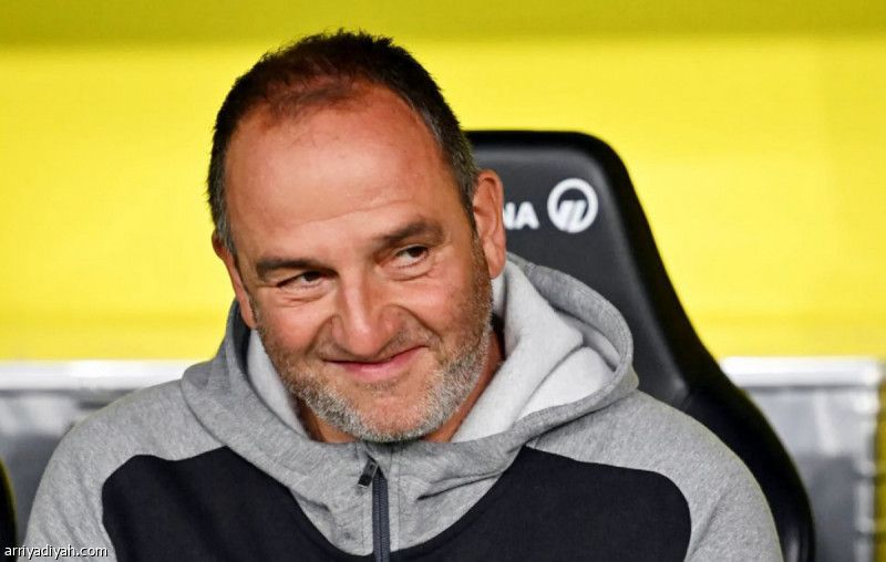 شميدت: الهبوط من «بوندسليجا» أمر محتوم