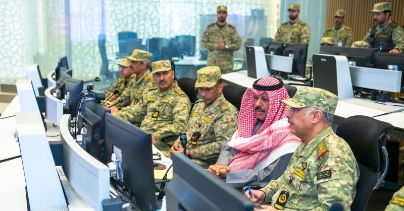 نائب رئيس الحرس الوطني تفقد مركز العمليات: حماية الجبهة الداخلية لحفظ أمن الوطن واستقراره