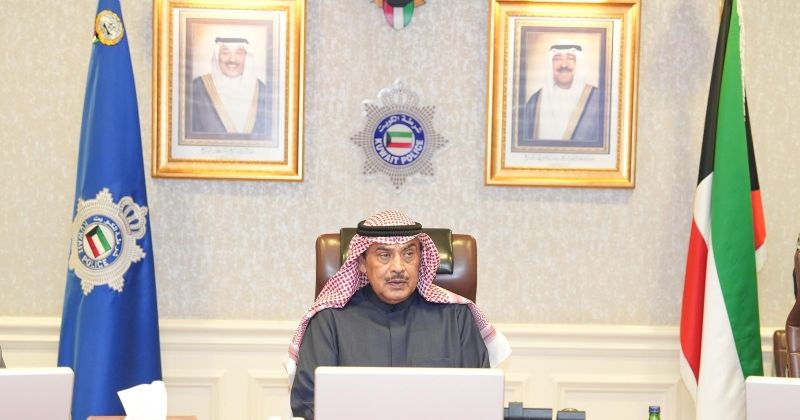 سمو ولي العهد وسمو رئيس مجلس الوزراء يزوران غرفة اتخاذ القرار بمبنى وزارة الداخلية