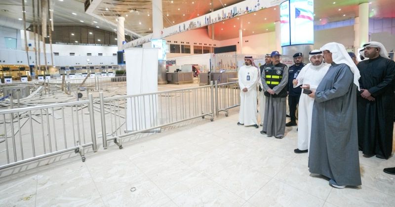 رئيس الوزراء يتفقد مطار الكويت الدولي
