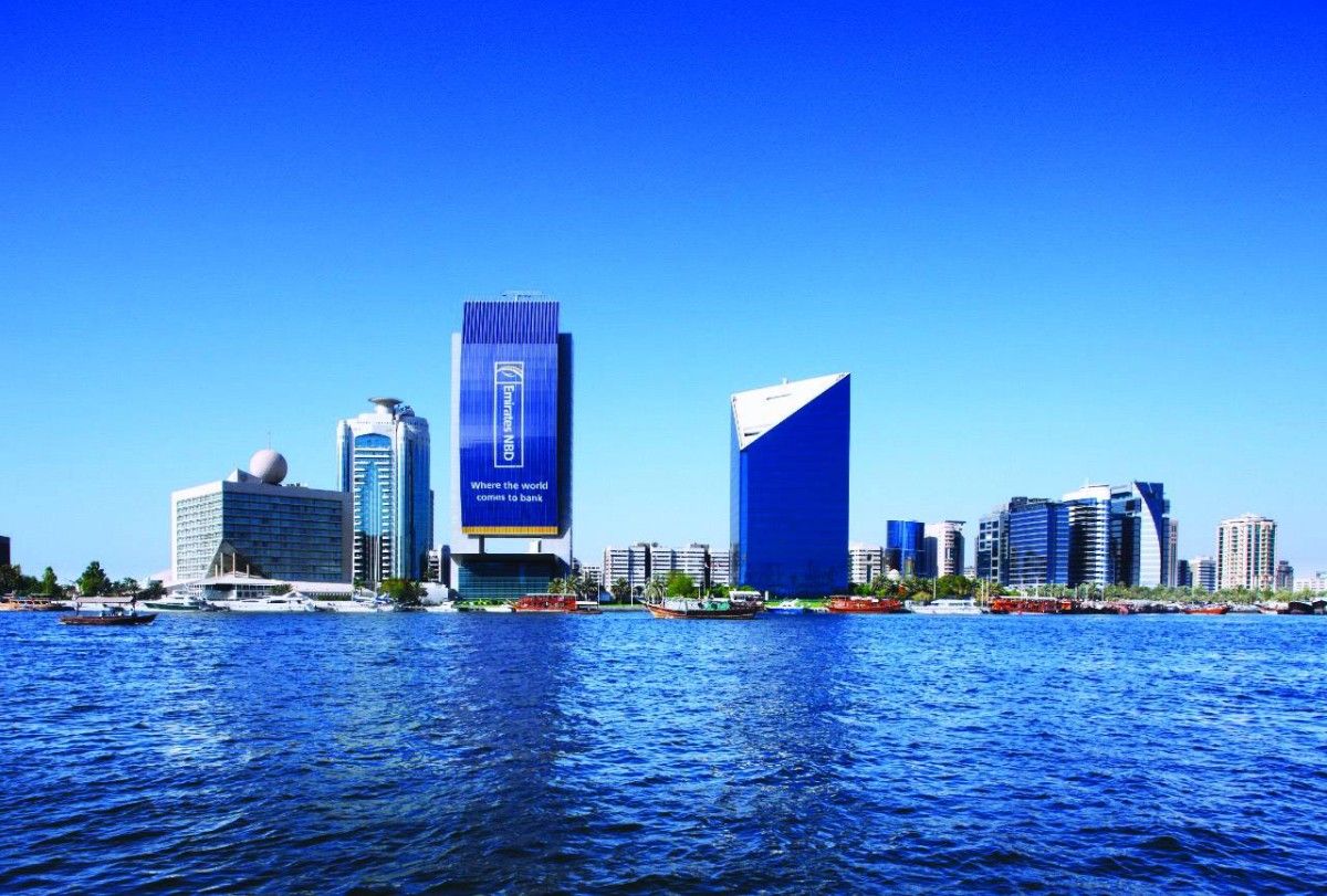 بنوك الإمارات تطمئن عملاءها: نواصل العمل دون توقف