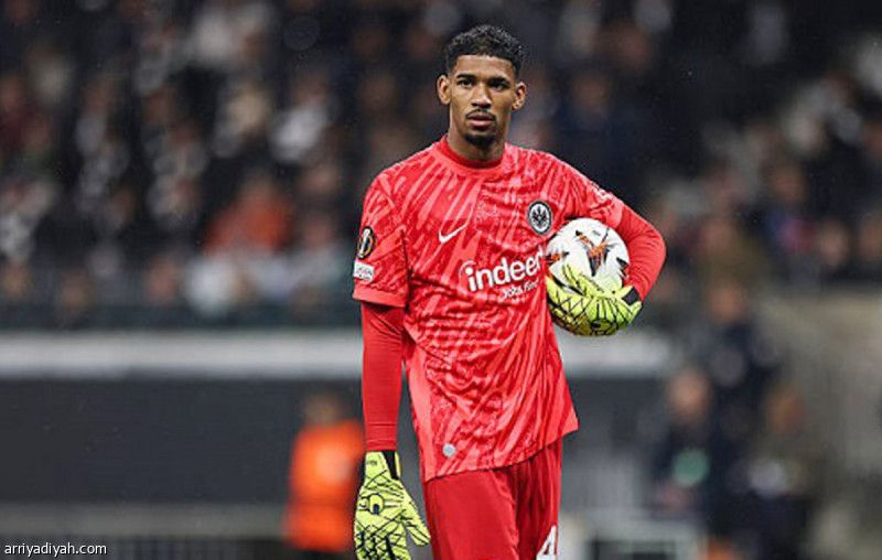 الإصابة تحرم سانتوس من آينتراخت