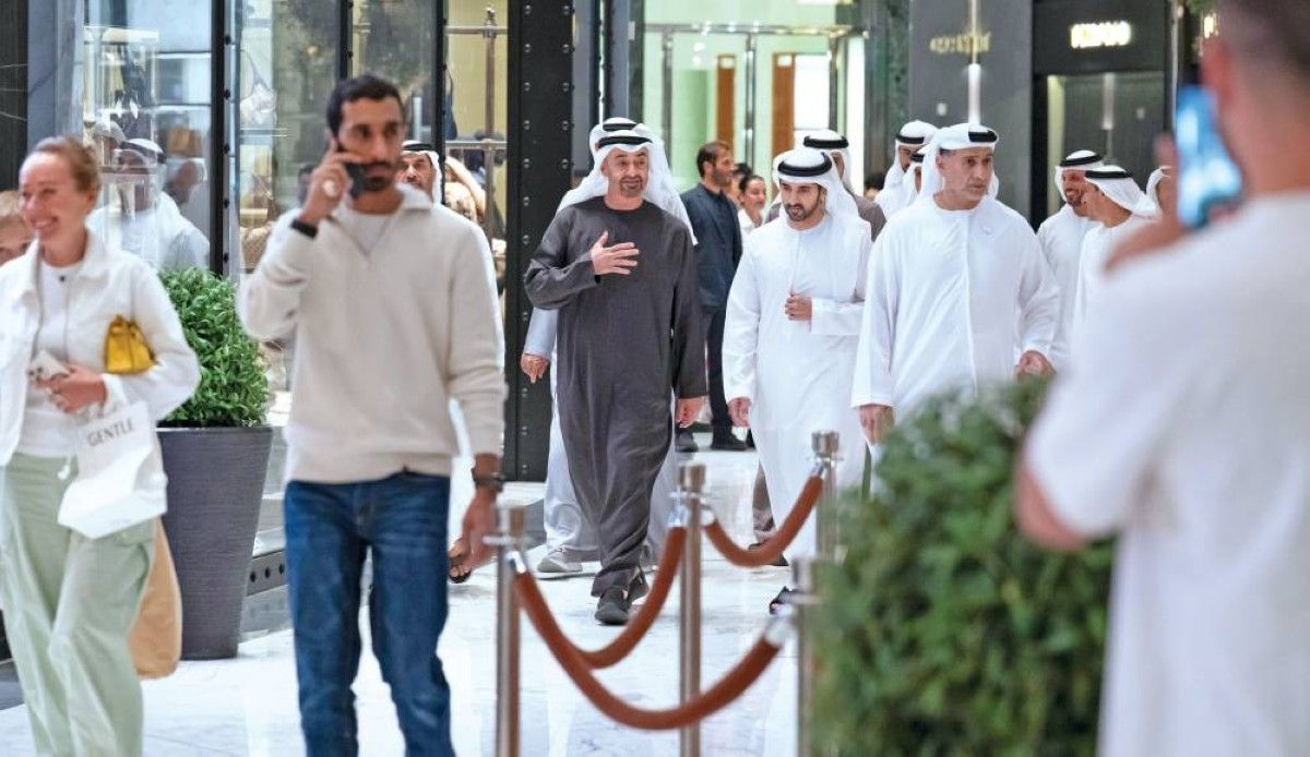 لا تشلون هم.. الإمارات آمنة وقيادتها بين شعبها