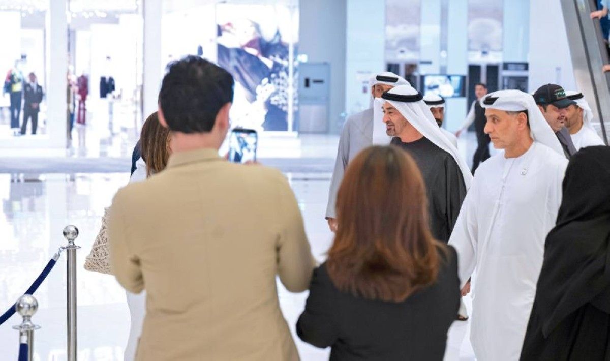 لا تشلون هم.. الإمارات آمنة وقيادتها بين شعبها