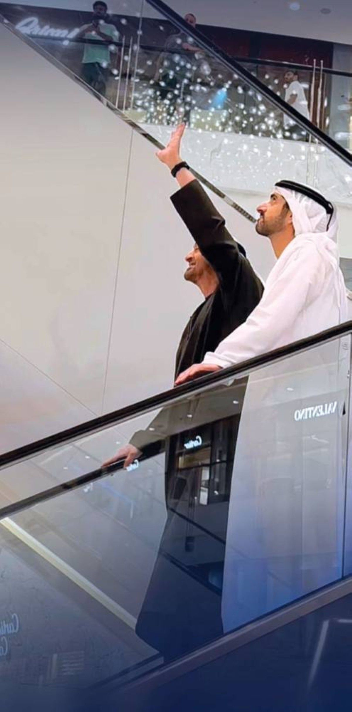 لا تشلون هم.. الإمارات آمنة وقيادتها بين شعبها