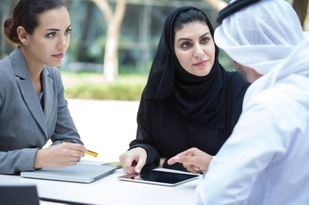 الإمارات تتصدر سوق العمل الإقليمي بأداء قوي ومرونة عالية