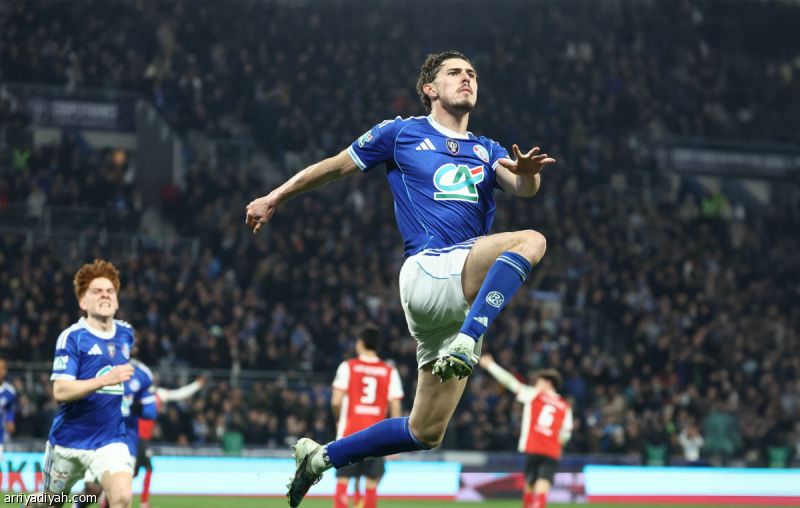 ستراسبورج يطير إلى المربع الذهبي