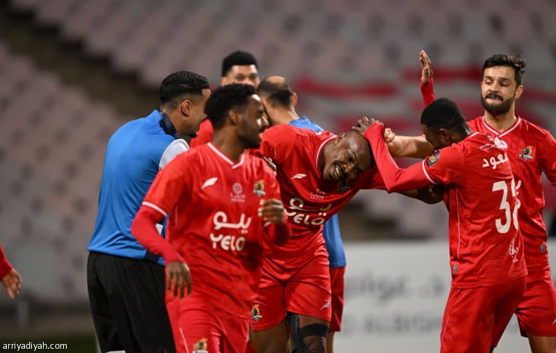 بثلاثية الطائي.. الوحدة يقفز 4 مراكز