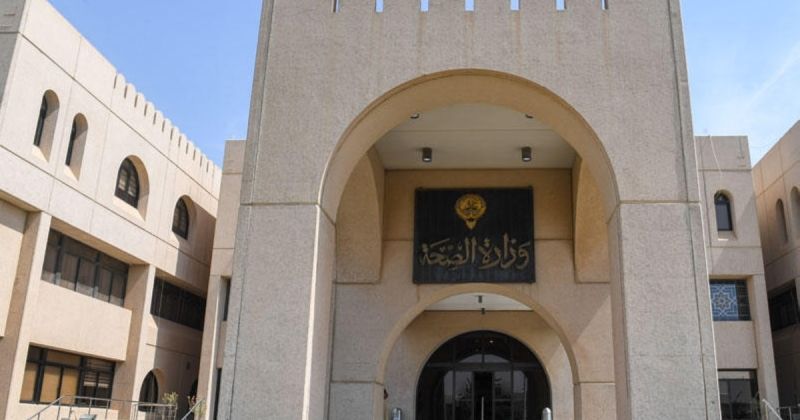 «الصحة»: وفاة طفلة مقيمة إثر سقوط شظايا في منطقة سكنية