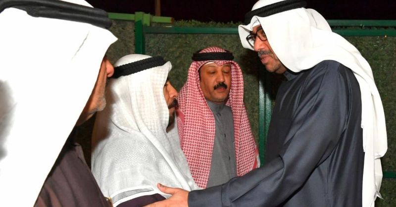 وزير الدفاع يعزي أهالي شهداء العمليات الحربية: تضحياتهم ستبقى خالدة في ذاكرة الوطن ووجدان أبنائه