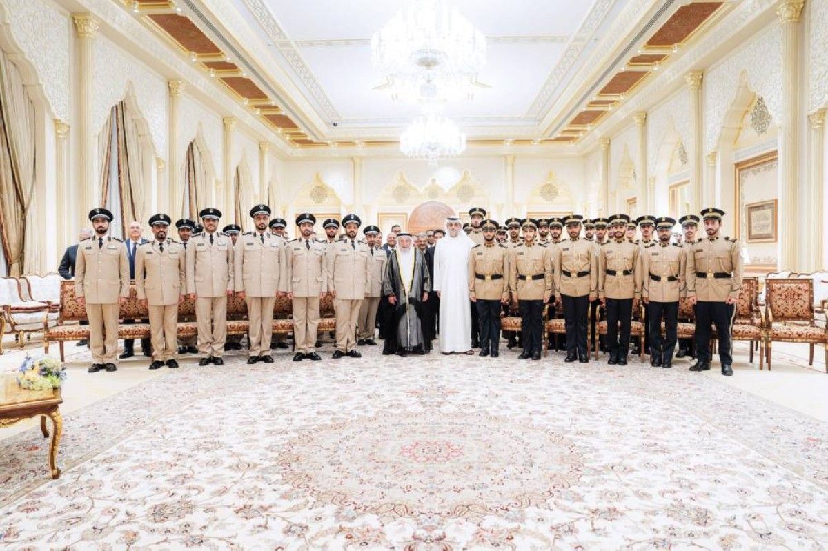 سلطان القاسمي: الكوادر الشرطية في الشارقة تحظى باهتمام كبير