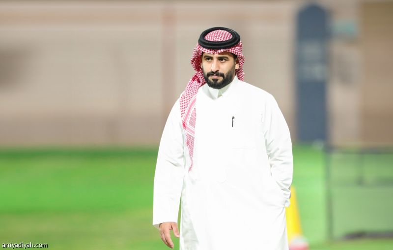 إيقاف رئيس ضمك..ومهاجم الخليج