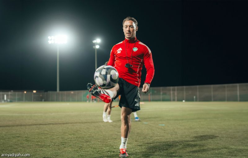 الأهلي يجتمع في منتجع قبل الاتحاد