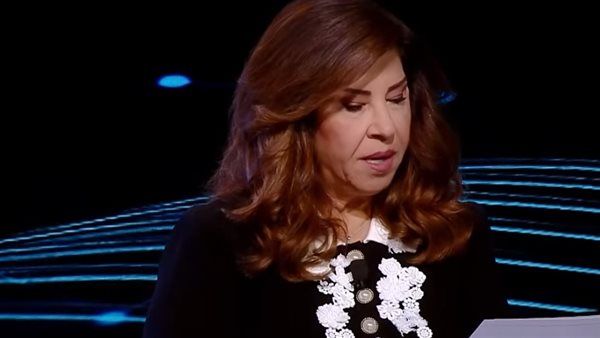 ليلى عبد اللطيف تتصدر المشهد من جديد بعد توقعاتها بإغلاق المطارات وتصاعد الحروب فى بعض الدول