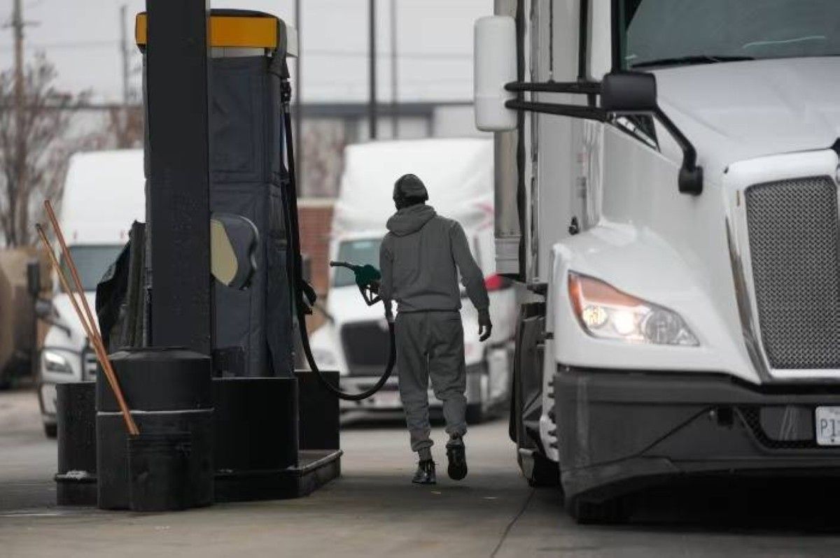 هل تقترب أسعار النفط من 100 دولار؟