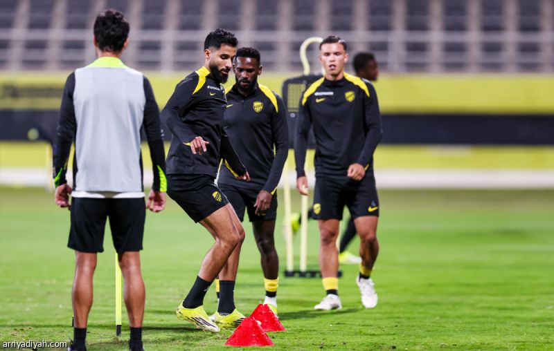 الاتحاد يسترد الشهري بعد خسارة الأهلي