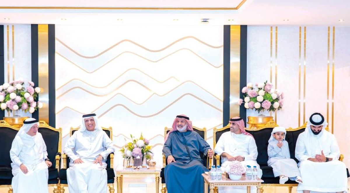 الحكام يواصلون استقبال المهنئين برمضان