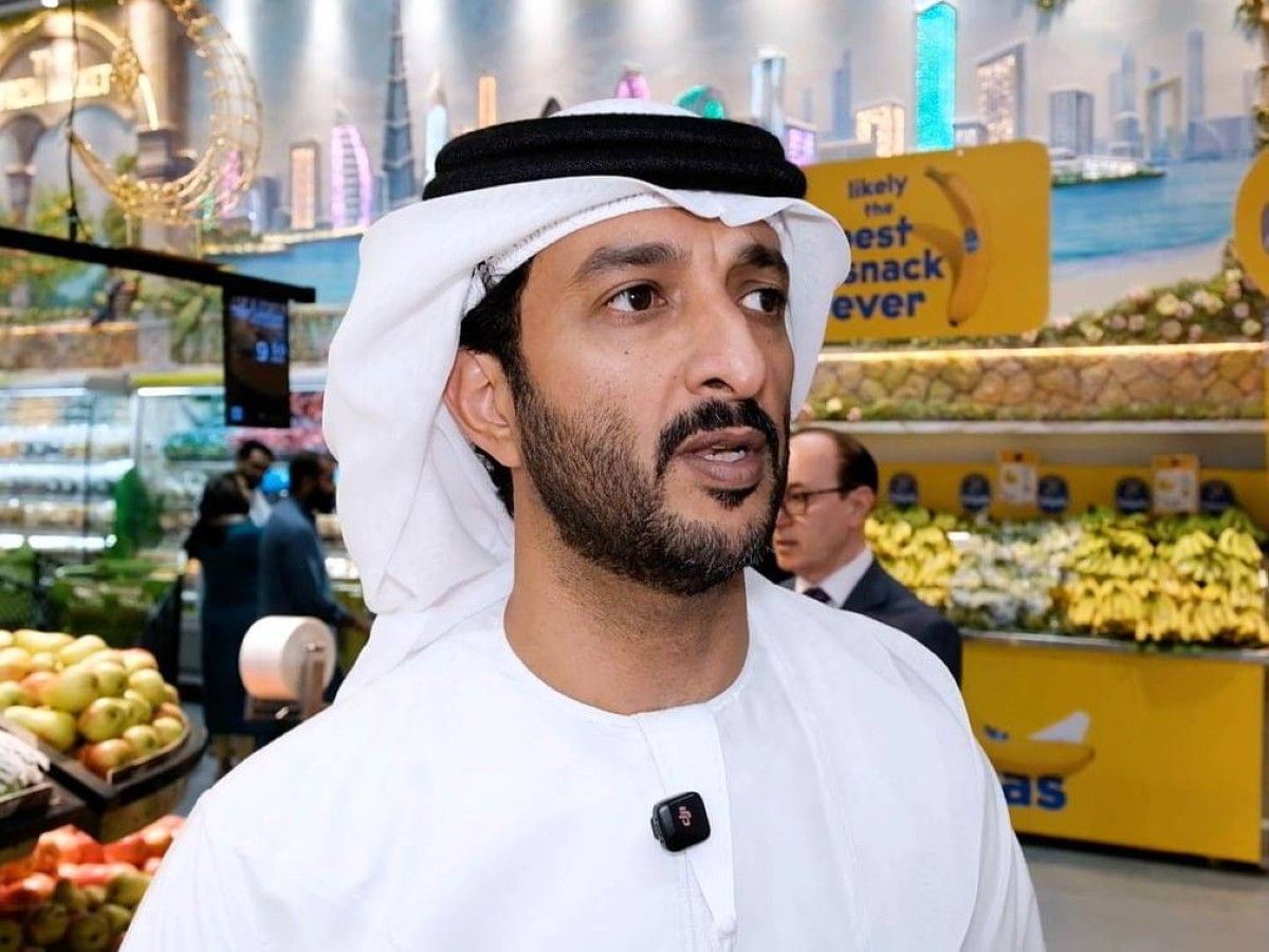 خلال جولة تفقدية بسوق العوير.. وزير الاقتصاد والسياحة يؤكد وفرة السلع وتراجع الأسعار