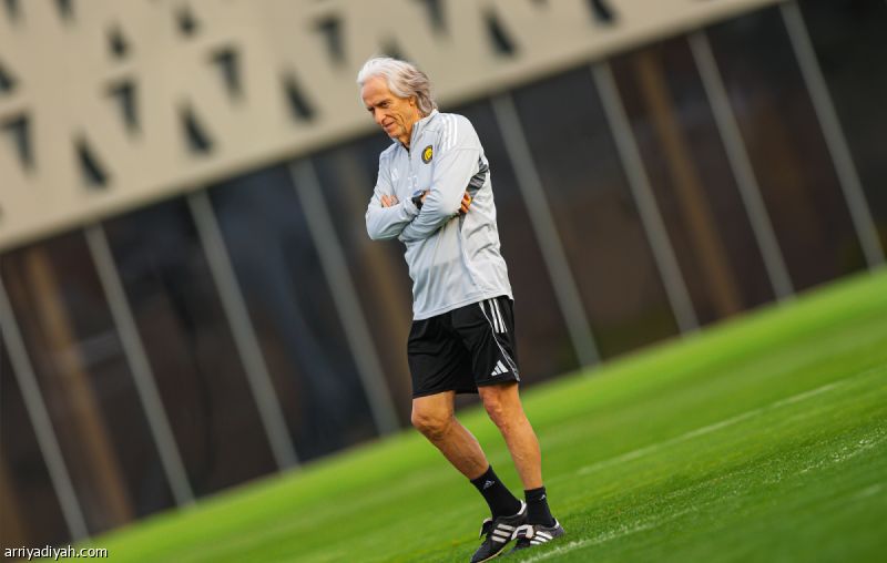 لجنة الامتثال تعاقب جيسوس بـ50 ألفا