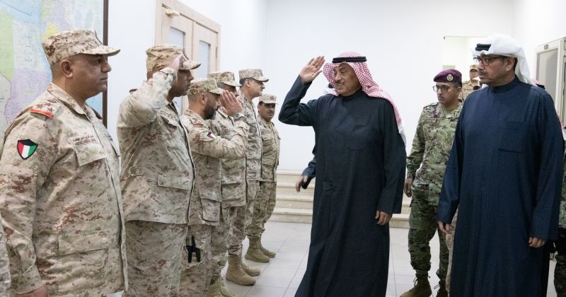 ولي العهد: جهود وتضحيات وتفاني الجيش و«الحرس»... أسمى معاني الولاء والانتماء للوطن وقيادته