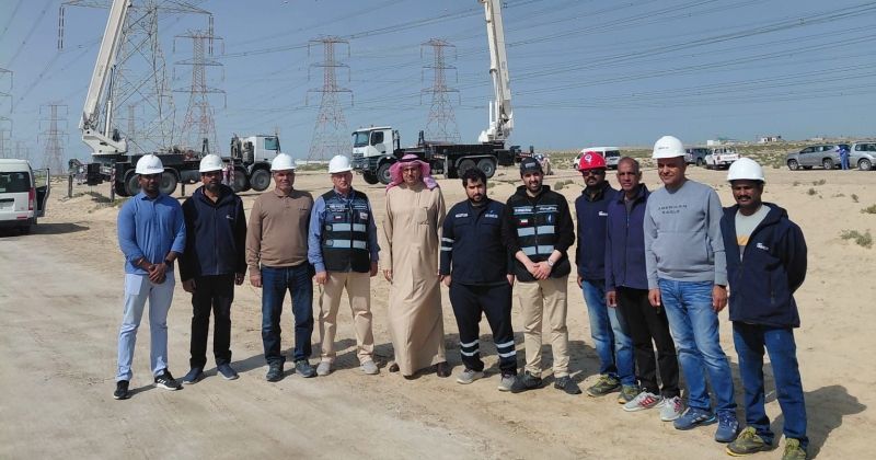 وزير الكهرباء خلال متابعته إصلاح الخطوط الهوائية