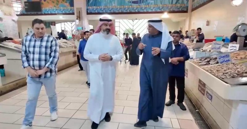 الحاي تفقّد سوق السمك: الكميات المعروضة مطمئنة