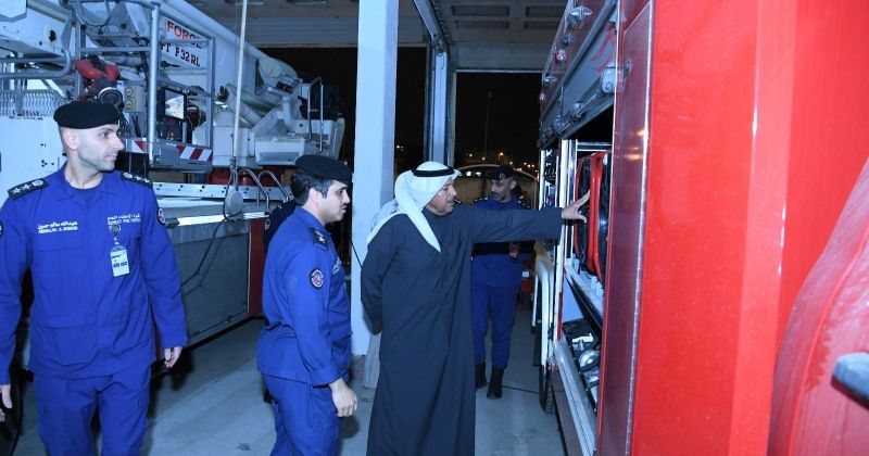 عذبي الناصر تفقّد الجاهزية في مركز إطفاء الفروانية