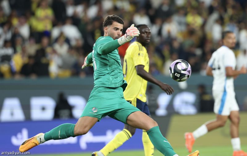 مرتان.. النصر يواجه أفضل نسخ ماكسيميانو