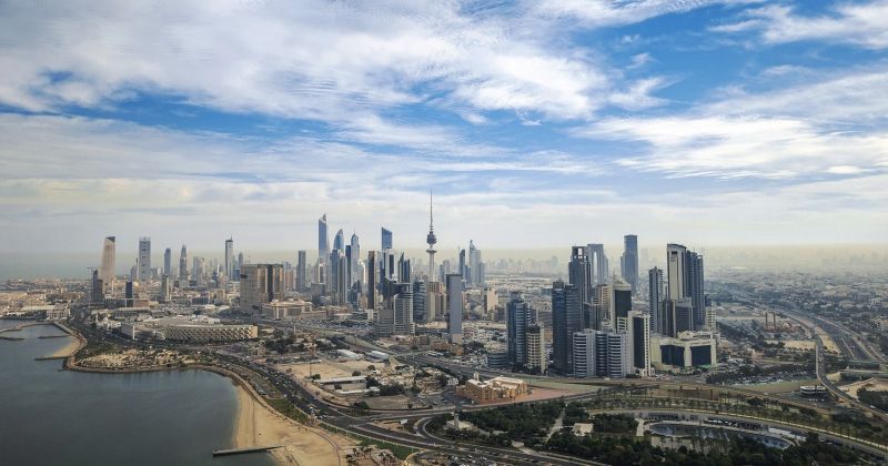 العدوان الإيراني يستهدف المطار و«التأمينات»